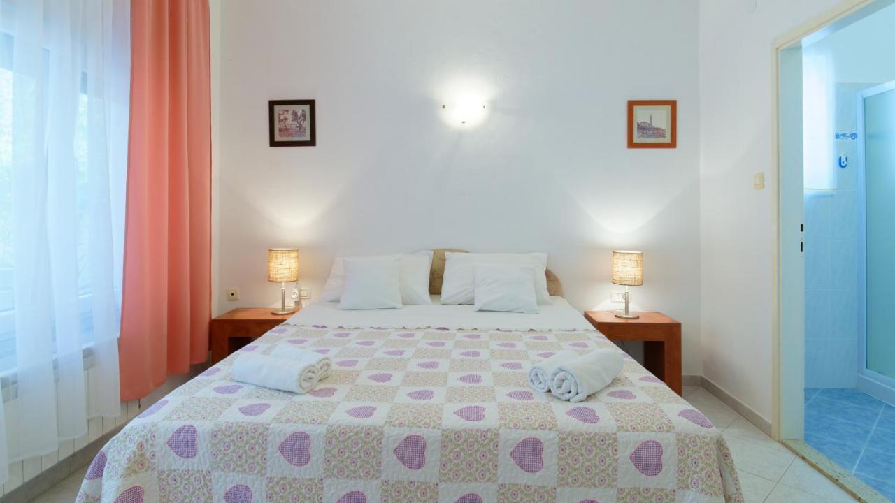 Apartments Susie By Rent Istria Umago Esterno foto